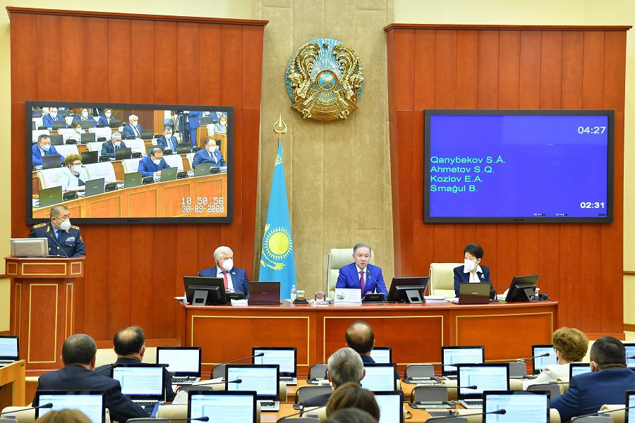 Бюджет есебінен оқығандар ақысын еңбекпен өтейді