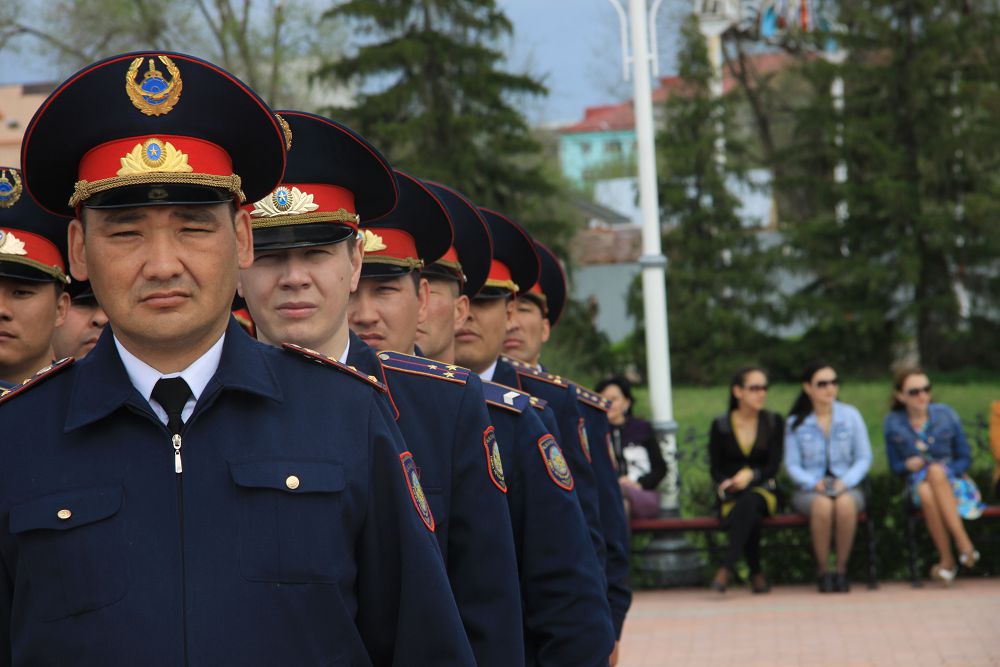 Беделің қандай, полицей?