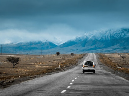 Қазақстандағы автомобиль жолдарын салуға грант бөлінді