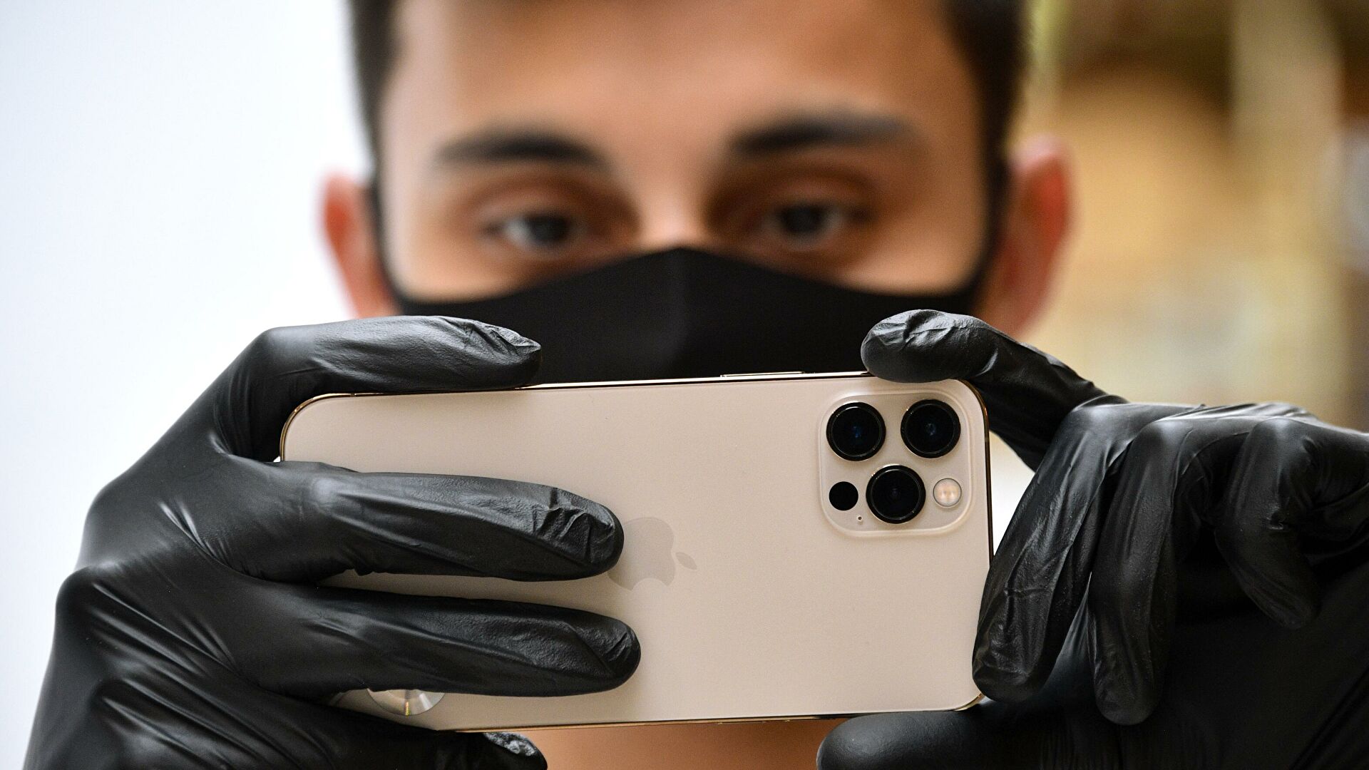 iPhone 12 денсаулыққа зиян деп танылды