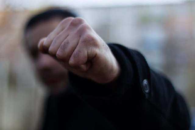 ШҚО -да 7 мың теңге үшін зейнеткерді соққыға жыққан