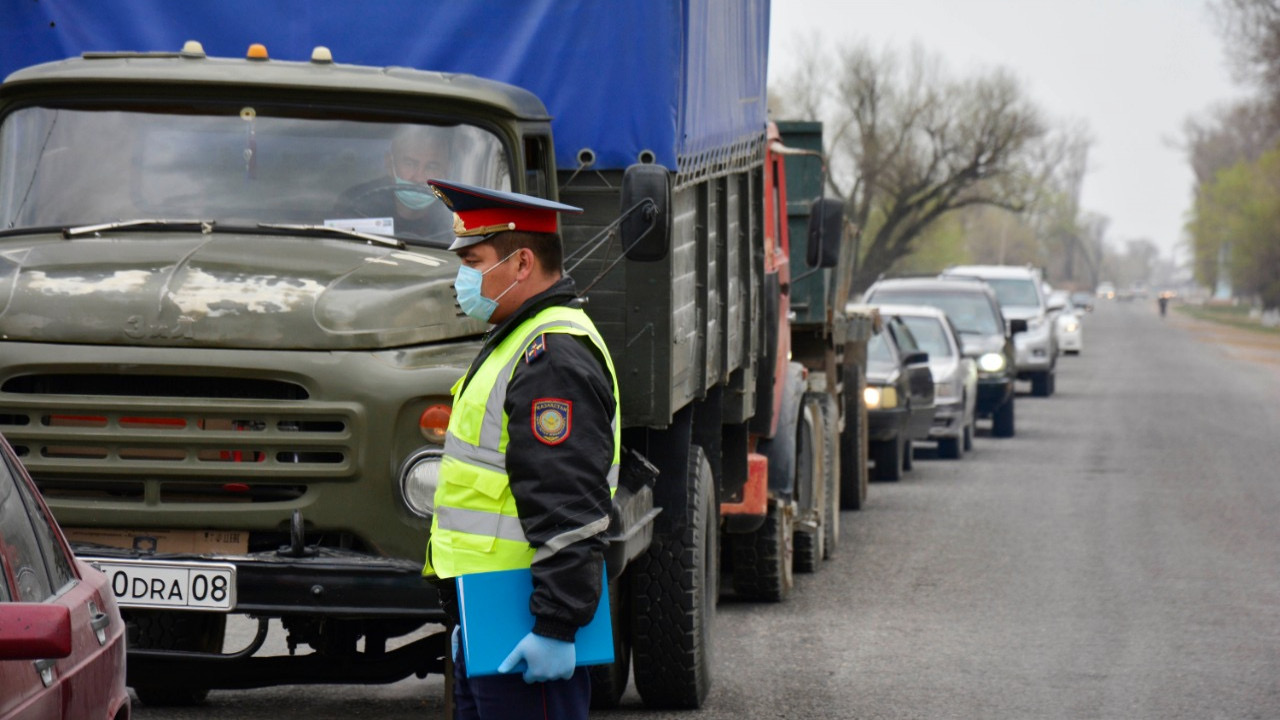 Алматыда жүк көліктерінің қозғалысын шектеу жоспарланып отыр