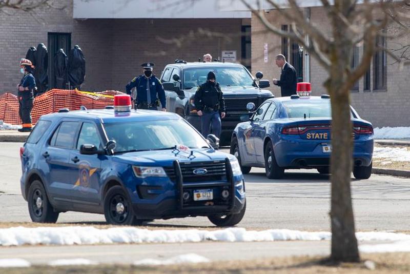 Оқушы мектепке бомба әкеліп, жарып жіберді