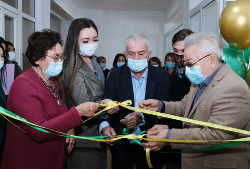 Өскеменде физика орталығы ашылды