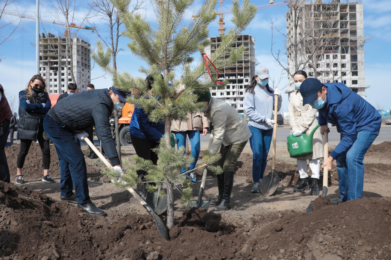 Бауыржан Байбек «Birge – Тaza Qazaqstan» экологиялық акциясына қатысты