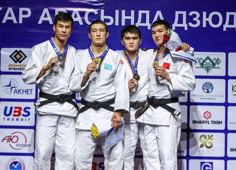 Абзал азаматты еске алды