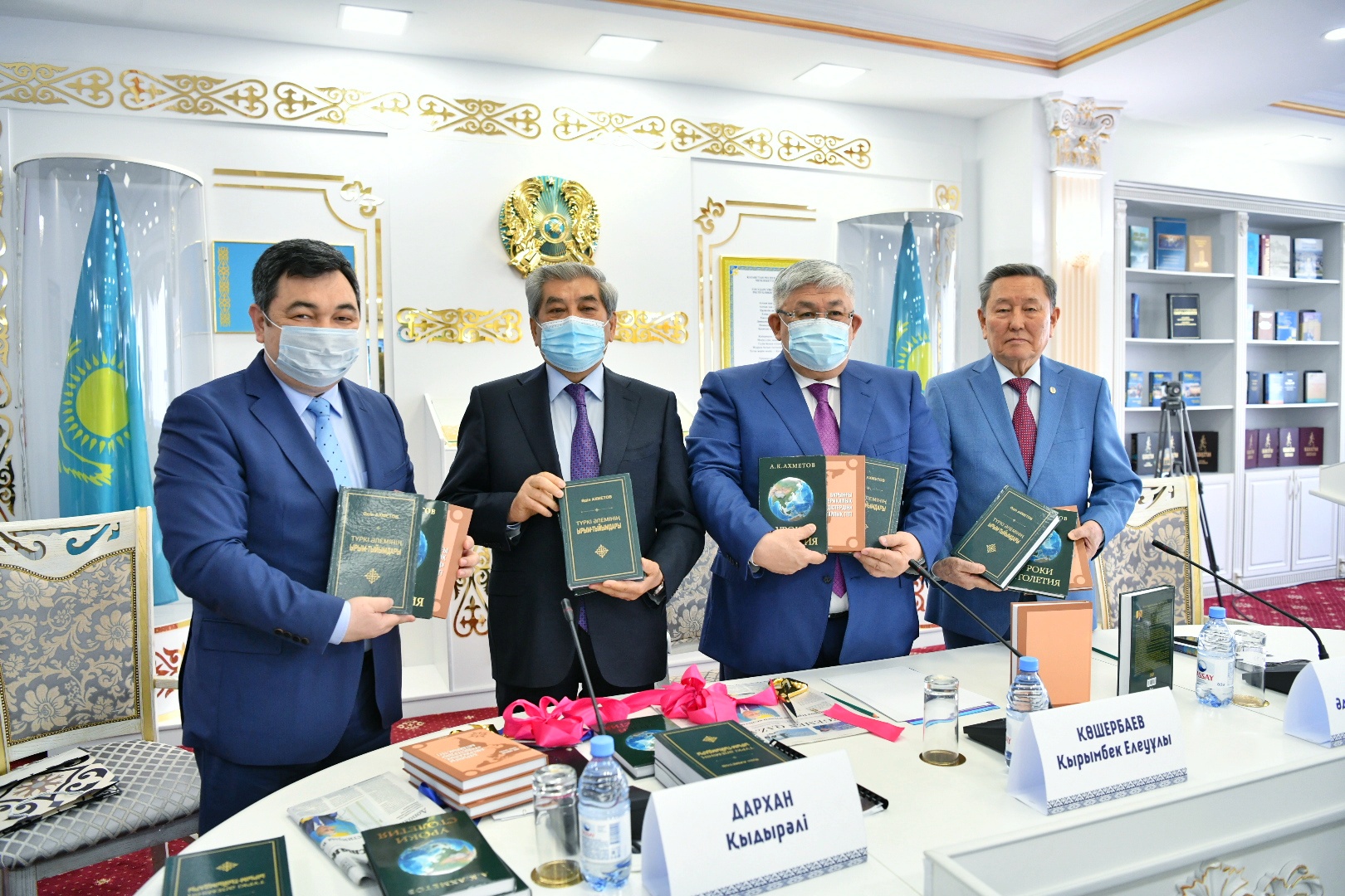 Тың еңбектер –  Түркі әлеміне тарту