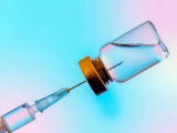 15 жасқа дейінгі жасөспірімдерге вакцина салуға рұқсат берілді