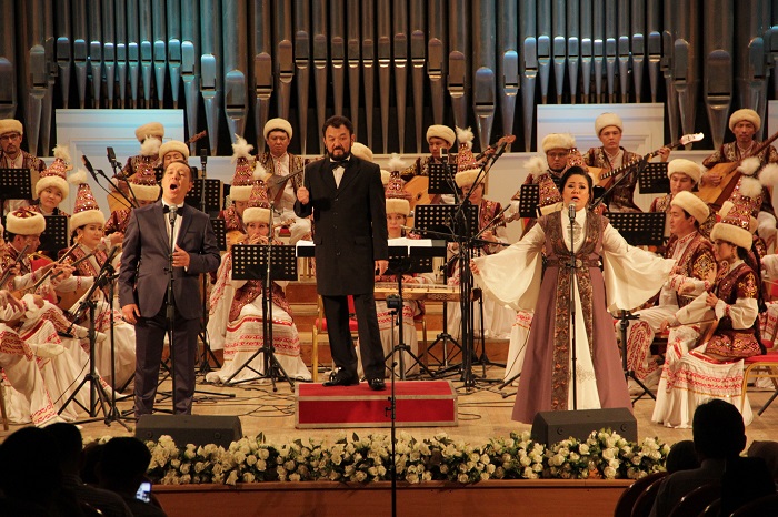 Тәуелсіздігімізді тұмар еткен өнер шеруі