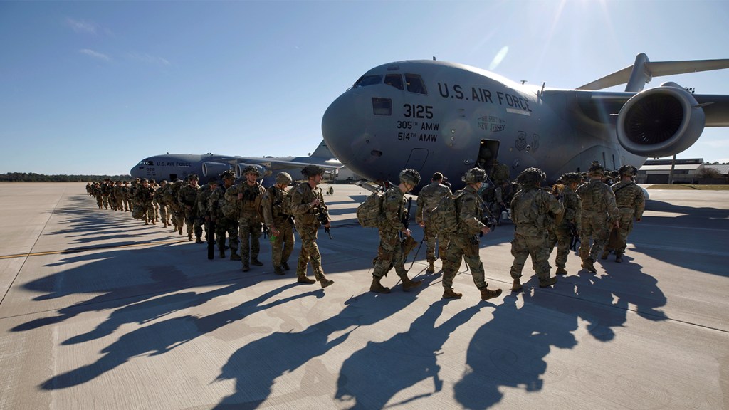 АҚШ Ауғанстандағы әскерін шығара бастады