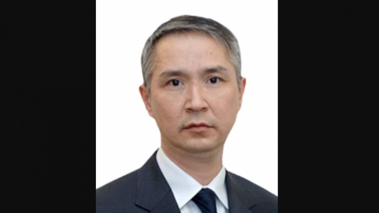 Сенат Есеп комитетінің мүшесін қызметінен босатты