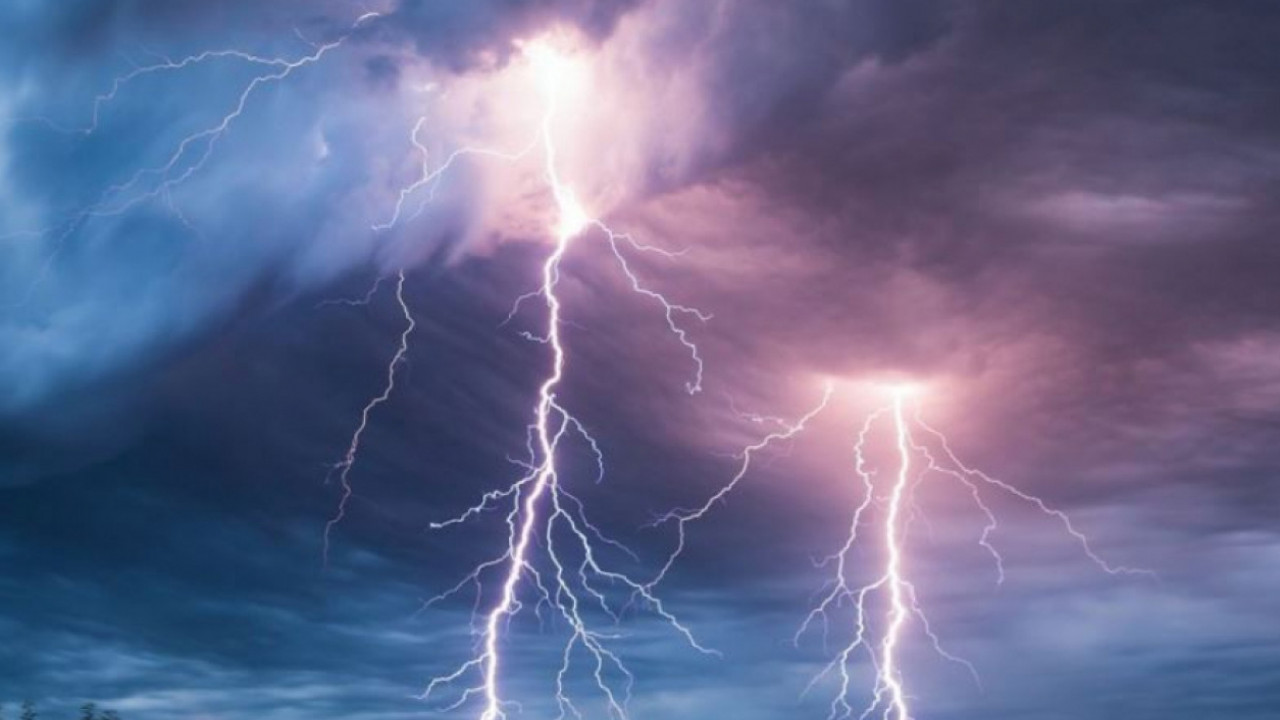 Бірнеше өңірде дауылды ескерту жарияланды