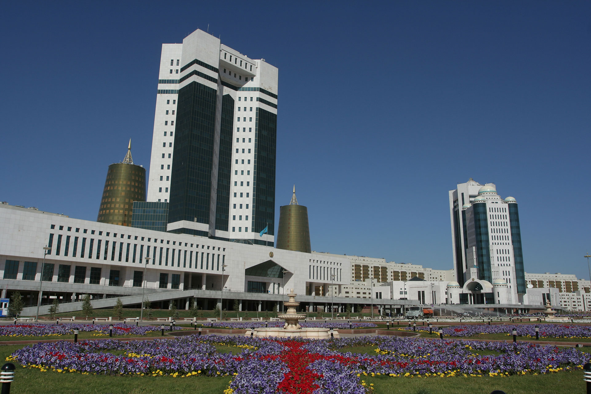 Үкімет Астана мемлекеттік қызмет хабына қолдау көрсету келісімін ұзартты