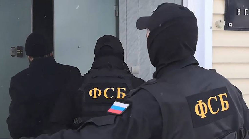 Ұстаздарын қырып салғысы келген студент ұсталды