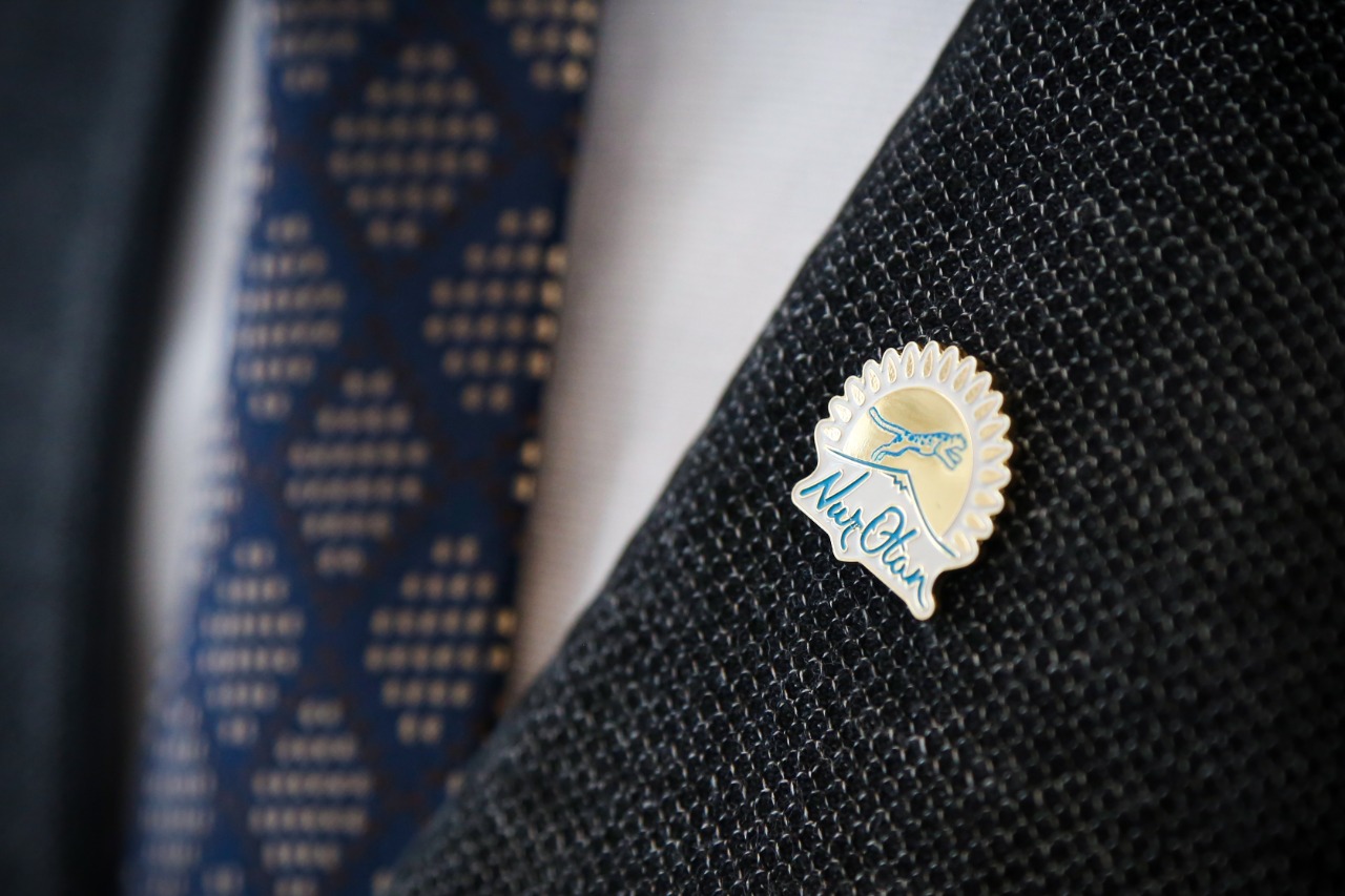 Nur Otan Саяси кеңесінің Бюросы депутаттар рейтингінің ережесін бекітті