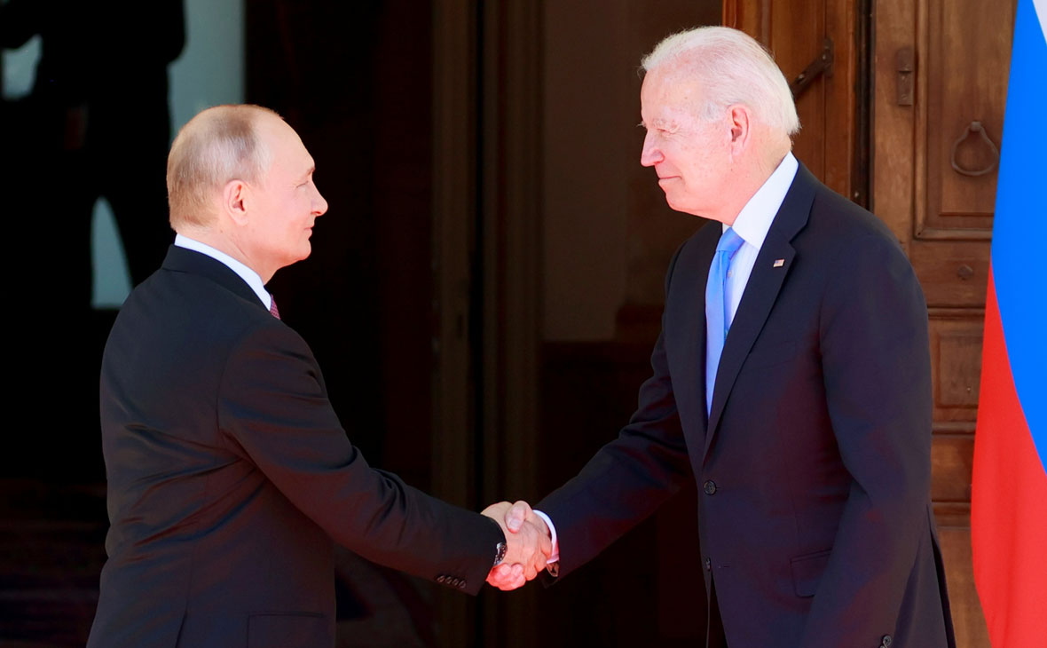 Байден мен Путиннің қандай тақырыпта сөйлесетіні белгілі болды