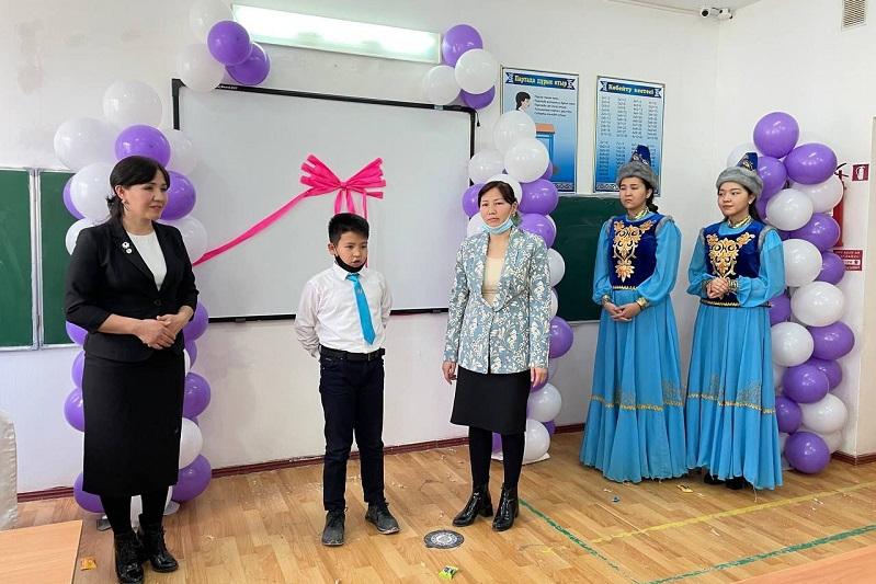 БҒМ мектебіне миллион теңге сыйлаған оқушыға қаржыны қайтаруды ұсынды