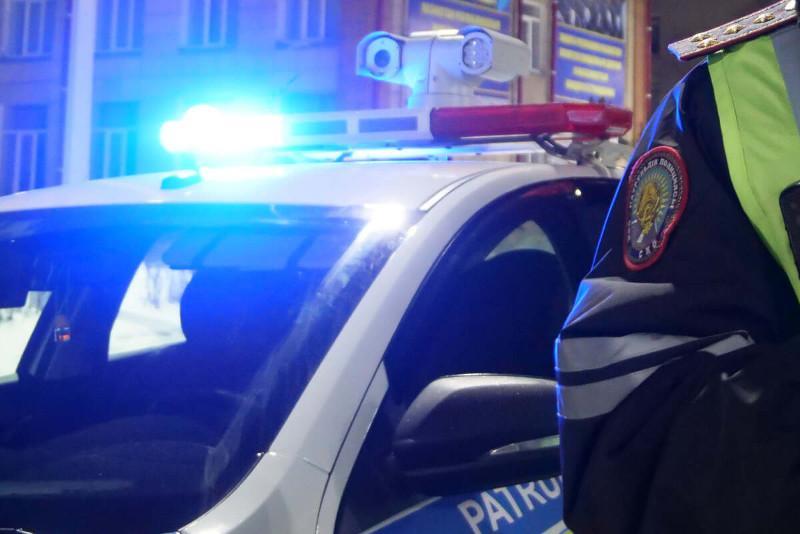 Полицейлер мен әскери қызметшілер зардап шекті