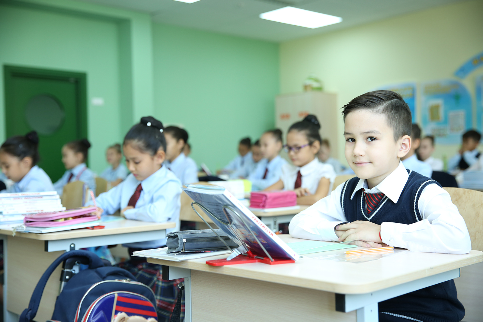 БҒМ 1-2 сынып оқушыларын дәстүрлі форматта оқытуды ұсынды