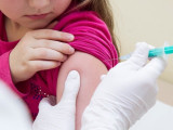 «Pfizer» вакцинасының І компонентін қанша жасөспірім алғаны белгілі болды