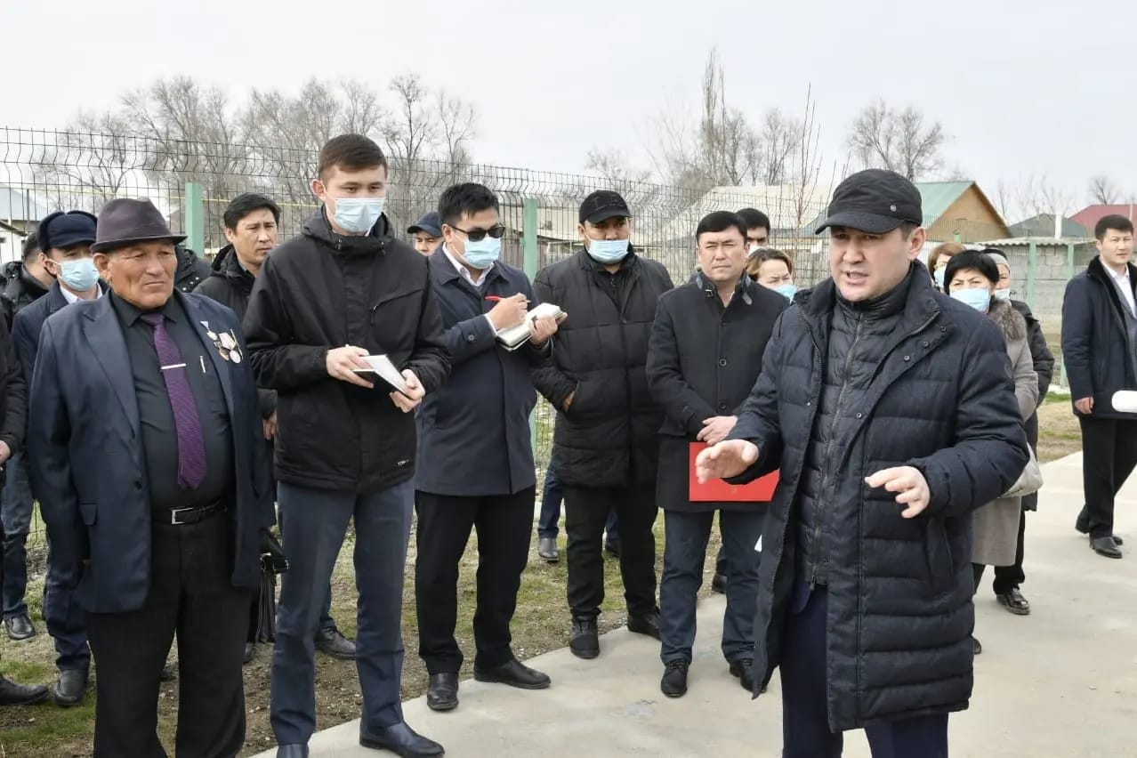 Мұрат Әйтенов Ақжар тұрғын алабының халқымен кездесті