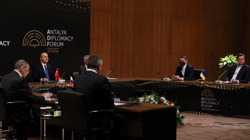 Атыс тоқтамайды: Түркиядағы Ресей-Украина келіссөзі нәтижесіз аяқталды