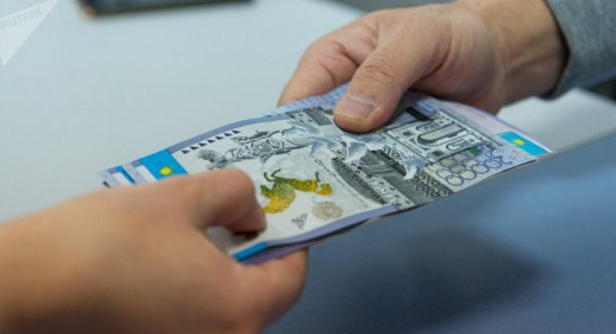 Еңбек министрлігінің өкілдері мүгедектерден пара алған