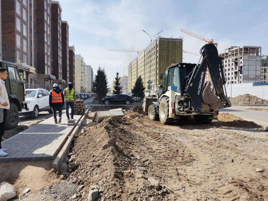 Елордада жөндеу-қалпына келтіру жұмыстары жүргізіліп жатыр
