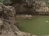 Алматыда төрт жасар бала шұңқырға құлап кетті