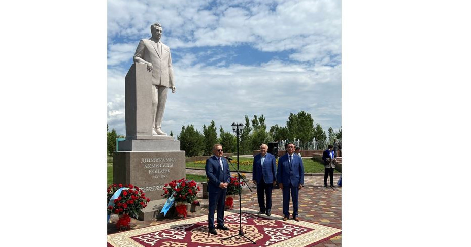 Бақанаста Қонаев ескерткіші бой көтерді