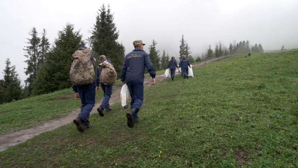 Көкжайлауды қоқыстан тазартты