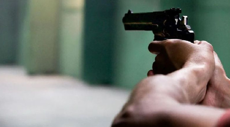 Техаста белгісіз біреу балалар лагерінде атыс шығарды