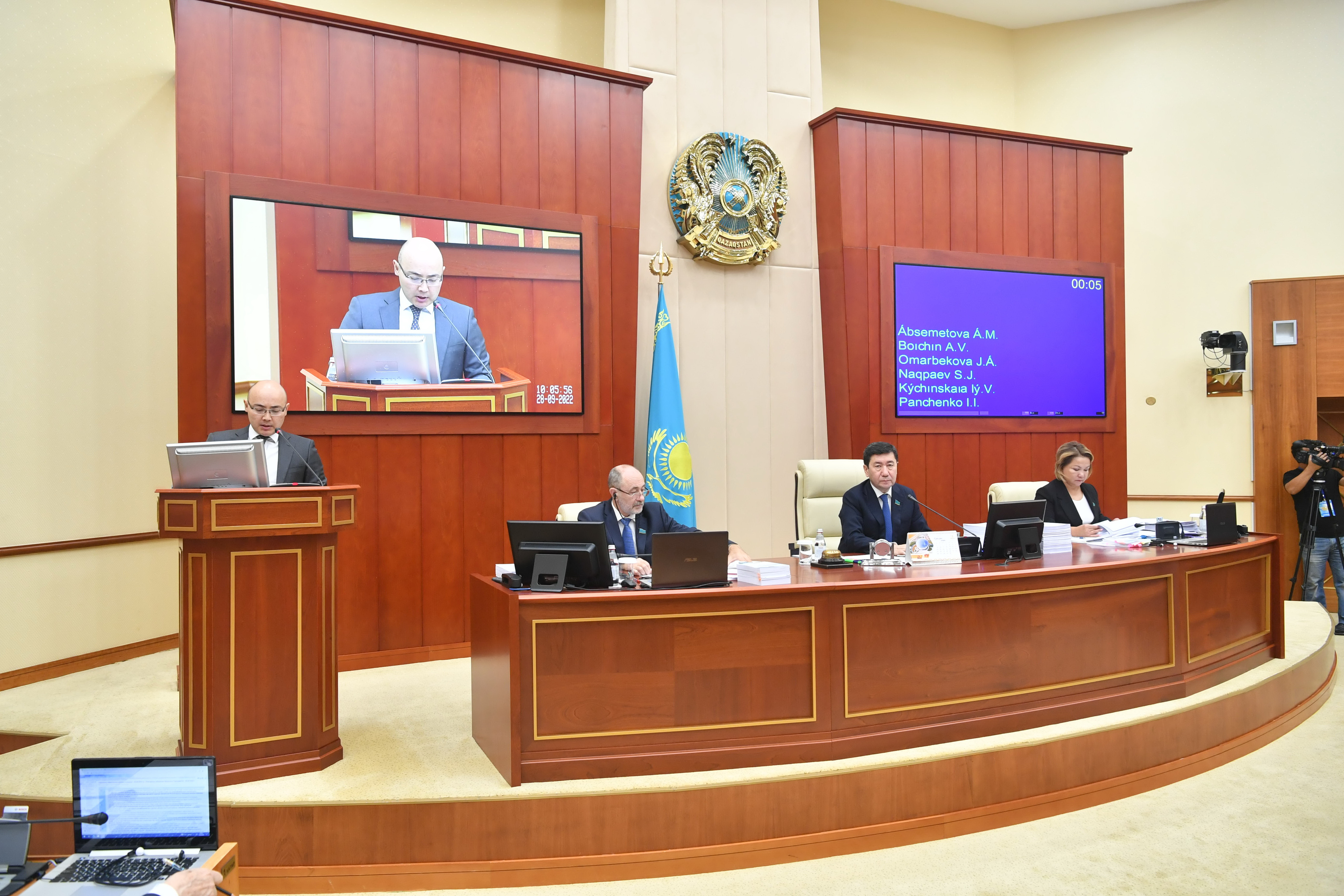 Жастарға қолайлы жағдай туғызу керек