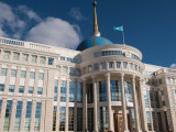 Президент Болат Аюхановтың отбасына көңіл айтты