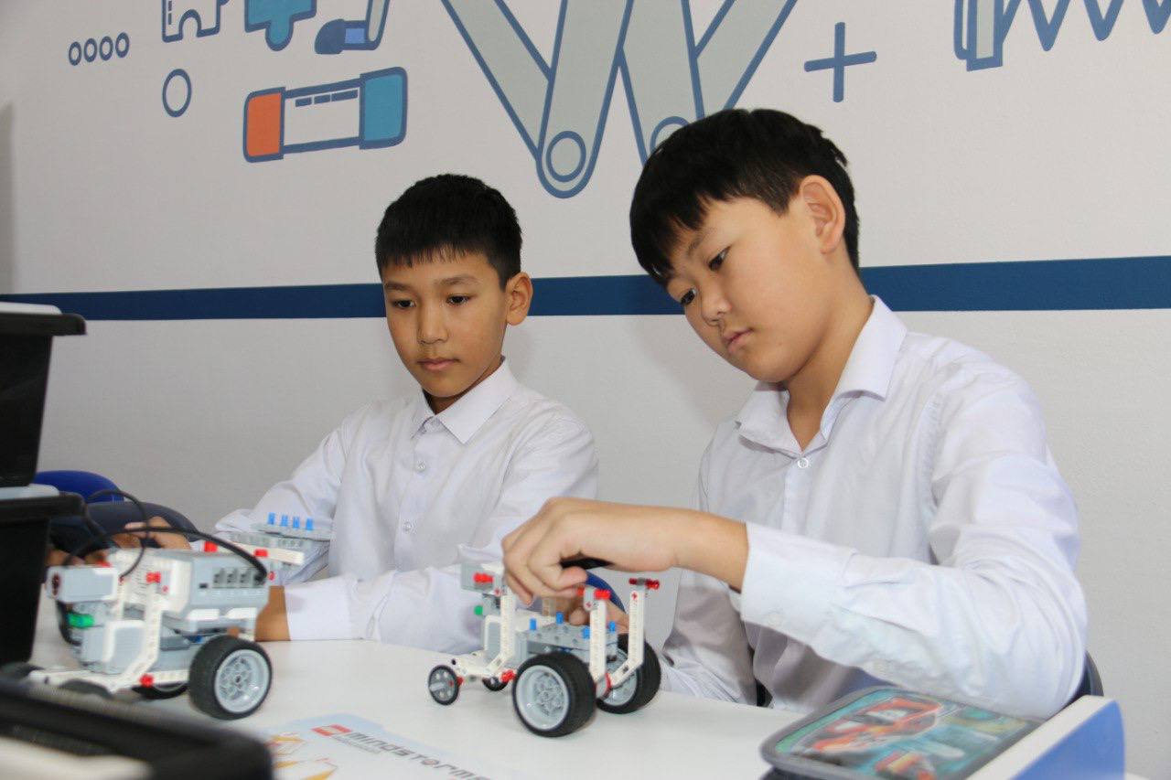 Үлгілі білім ұясы