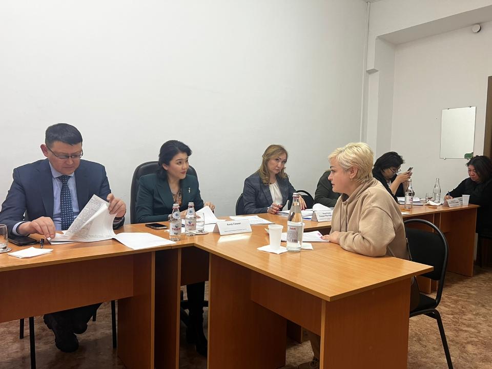 Ажар Ғиният Қарағанды облысының тұрғындарымен кездесті