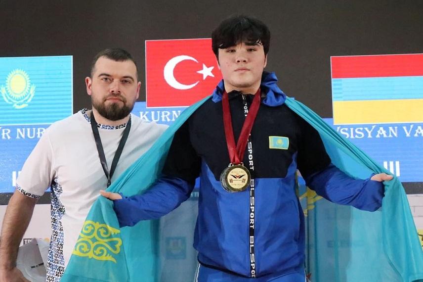 Нұрдос Сабыр әлем чемпионатының күміс жүлдегері атанды