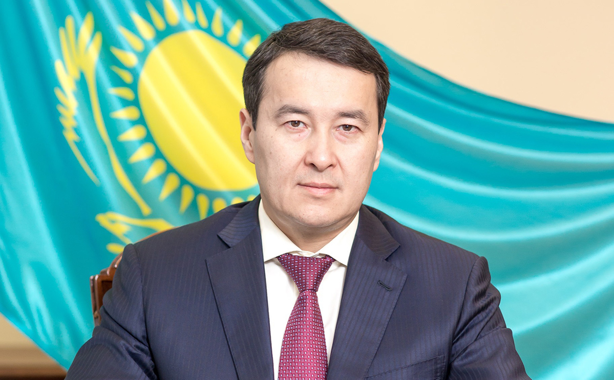 Әлихан Смайылов Парламентте айтылған сынға жауап берді