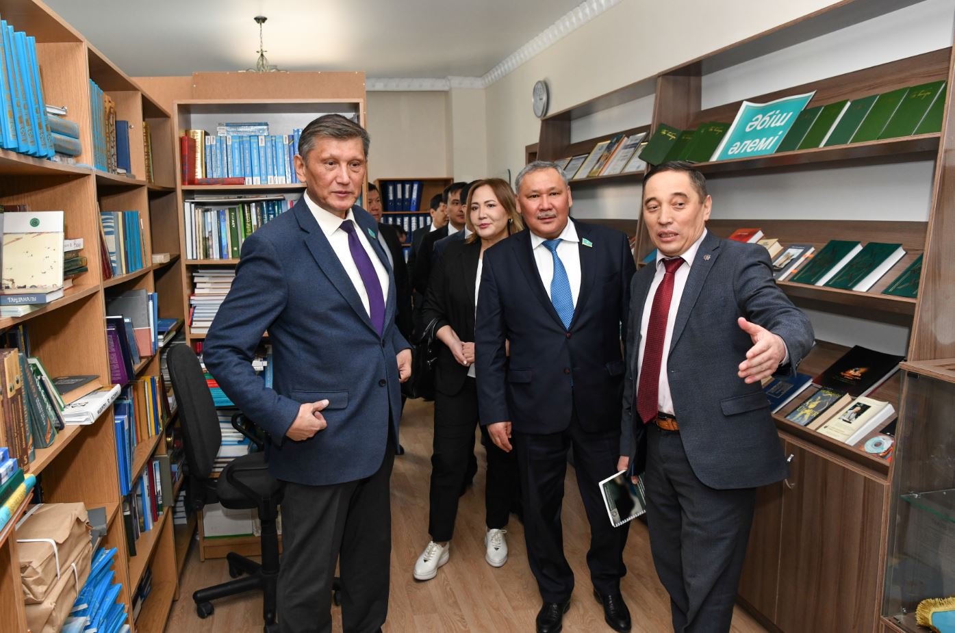 Ил
