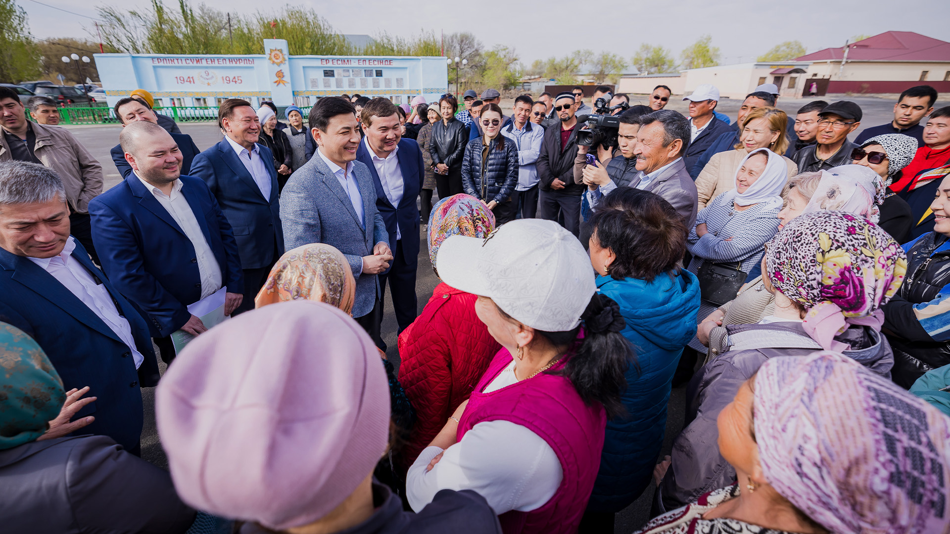 Көлгінов Қызылорда облысының тұрғындарына мемлекеттік бағдарламаларды түсіндірді