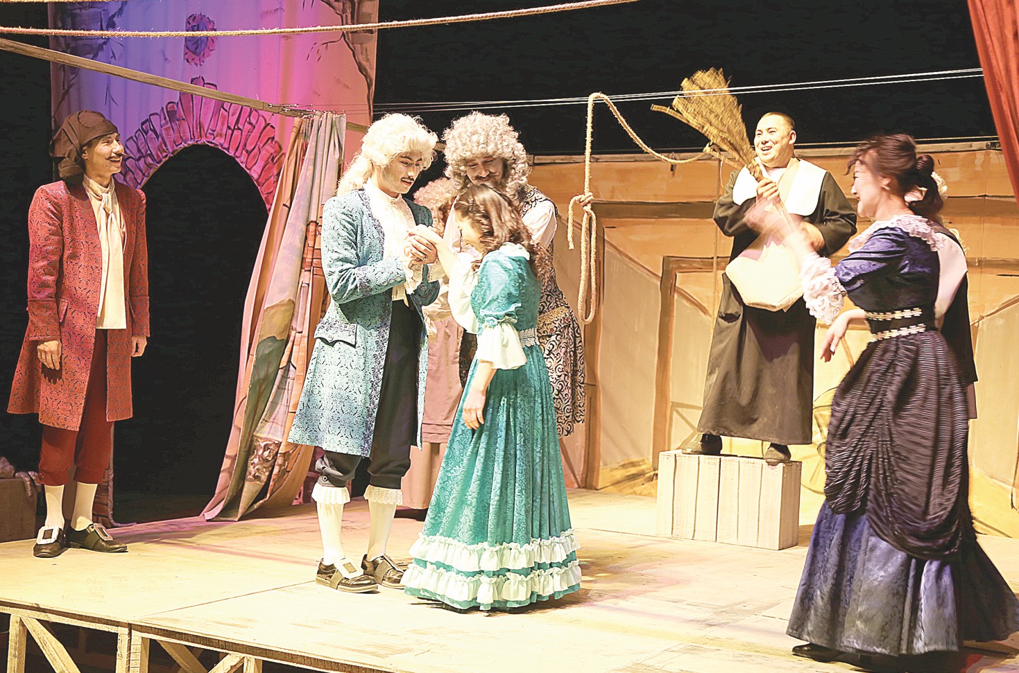 «Еріксіз емші» – ерекше қойылым