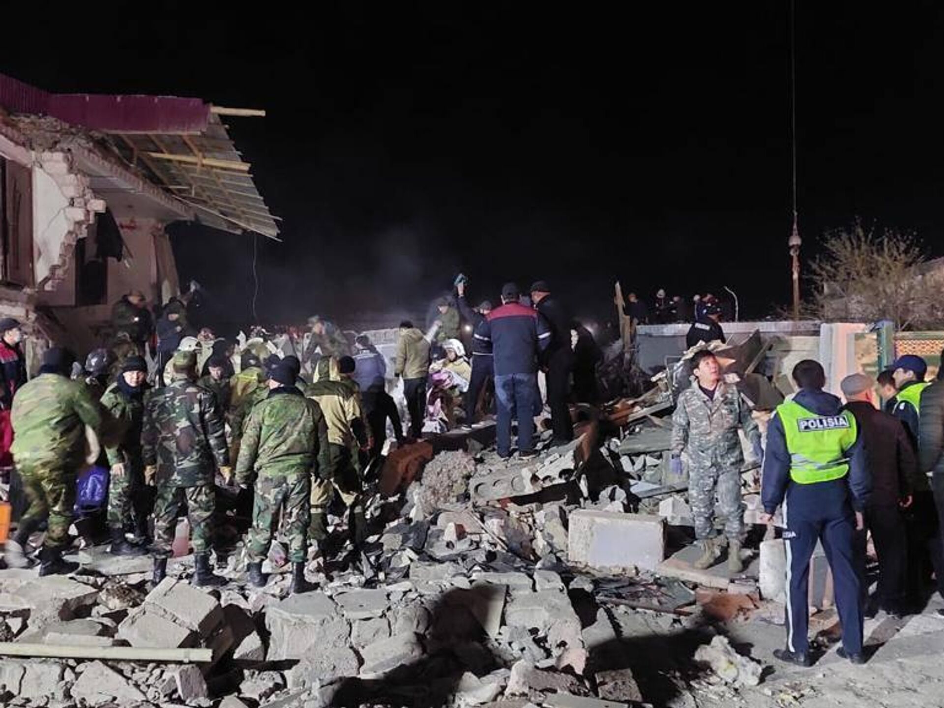 Жаңаөзендегі апат: Жұмыла көтерген жүк жеңіл