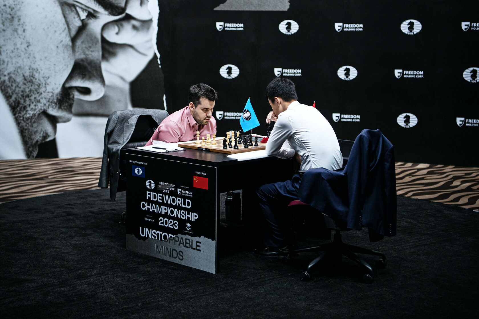 Тәжге талас қыза түсті