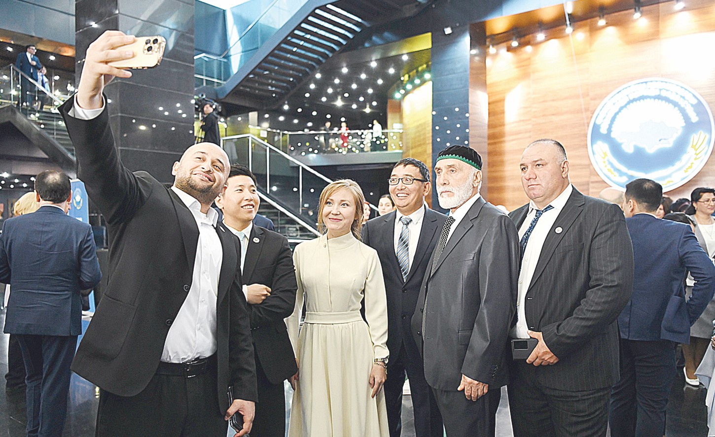 Ынтымақ айнасы