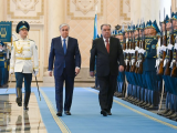Мемлекет басшысы Тәжікстан президентін салтанатты түрде қарсы алды