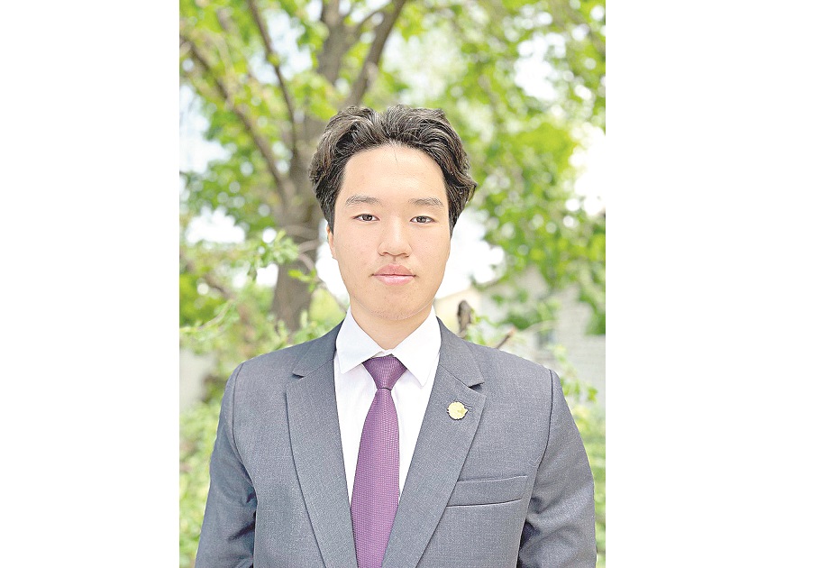 Сафи Айованы таңдады