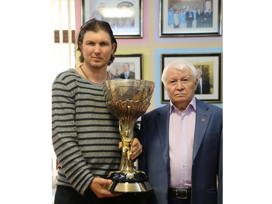 Жировтың есімі – әлемдік Даңқ төрінде