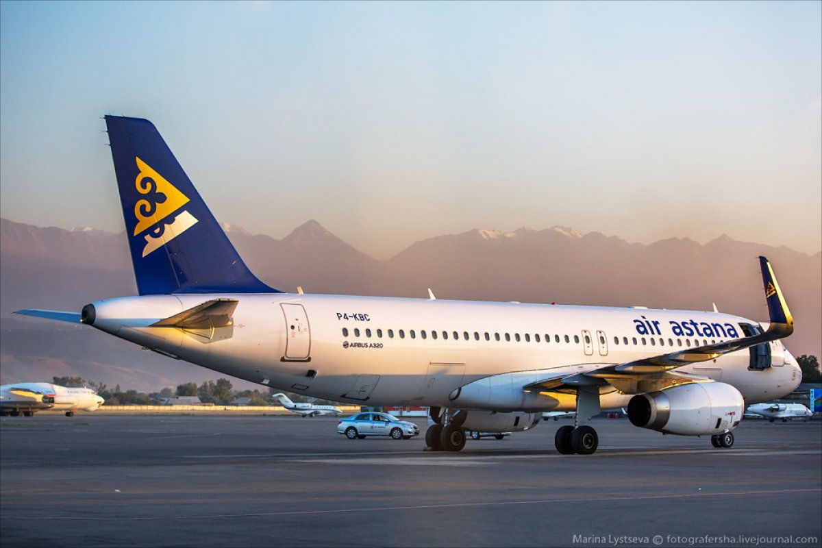 Air Astana лайнері Бакуға шұғыл қонған