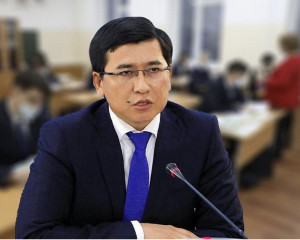 Аймағамбетов грантқа ілікпеген талапкерлерге ақысыз оқудың бірнеше жолын айтты