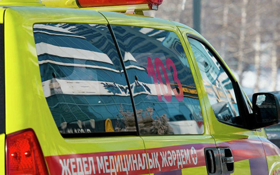 Алматыдағы жер сілкінісі: әйел қорыққанынан үшінші қабаттан секіріп кеткен